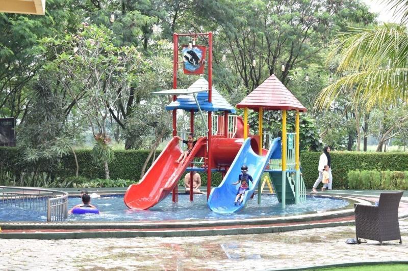 Syariah Hotel Sentul image