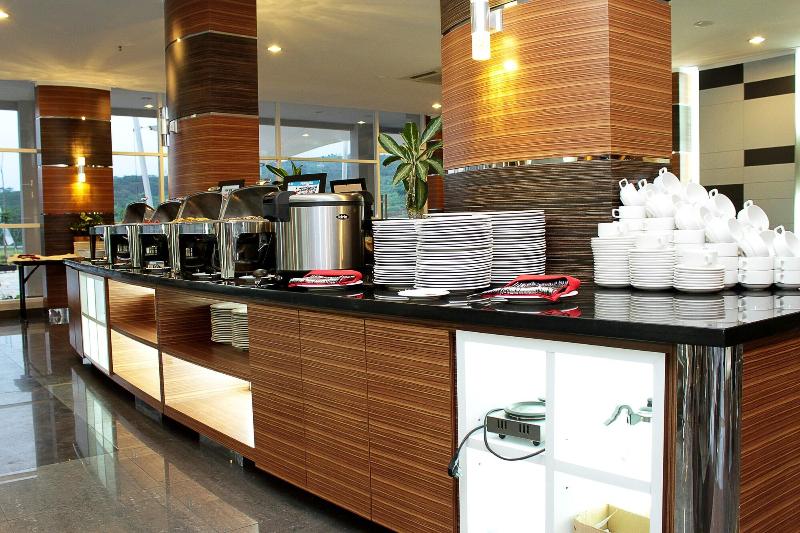 Syariah Hotel Sentul image