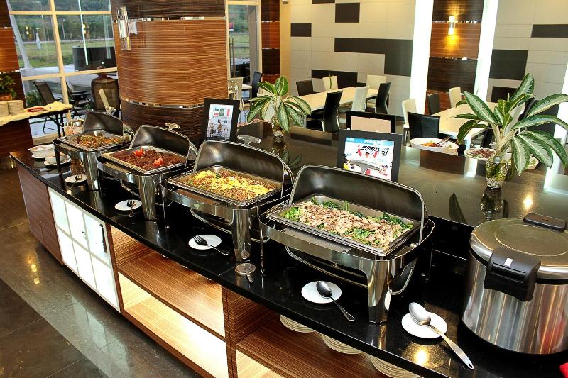 Syariah Hotel Sentul image