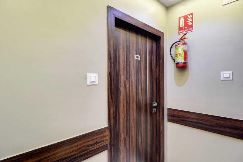 Hotel New Blue Sapphire Residency image