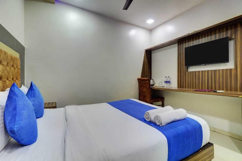 Hotel New Blue Sapphire Residency image