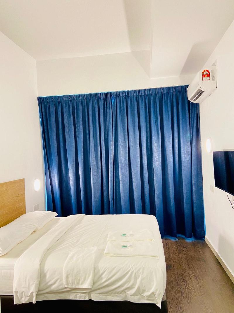 Big Tree Hotel image