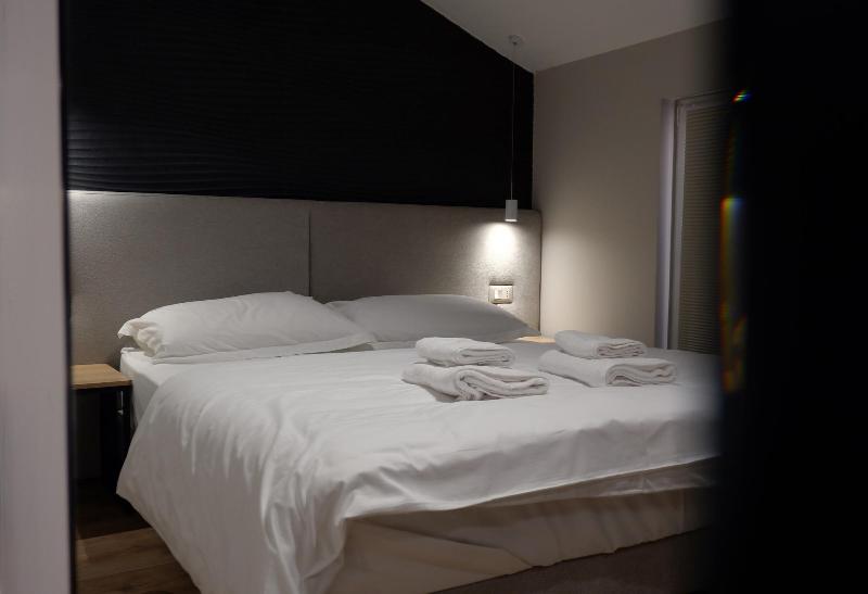 D Rooms City Center Tirana image