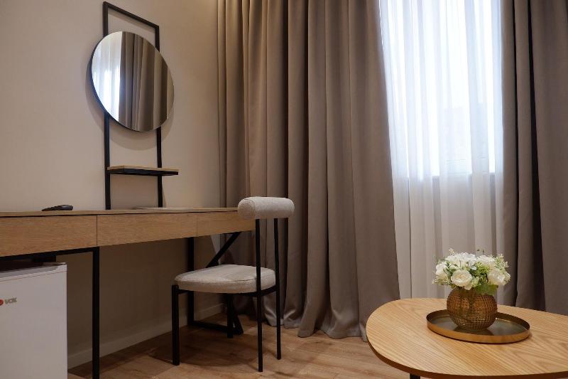 D Rooms City Center Tirana image