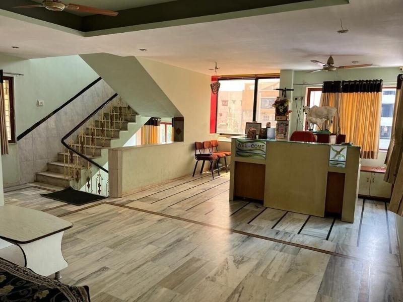 Hotel Pushpa Inn