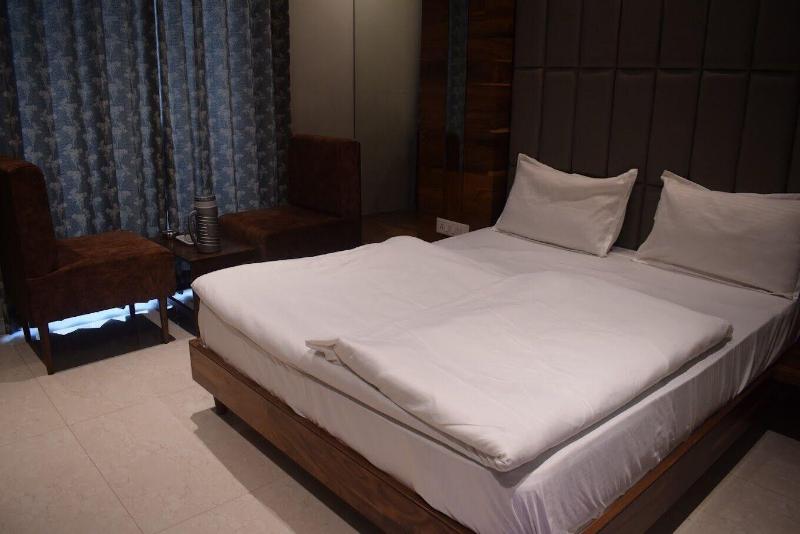 Hotel Pushpa Inn 5