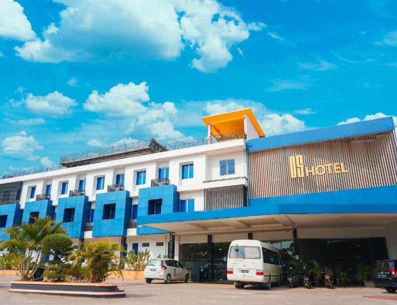 Os Hotel Tanjung Uncang image