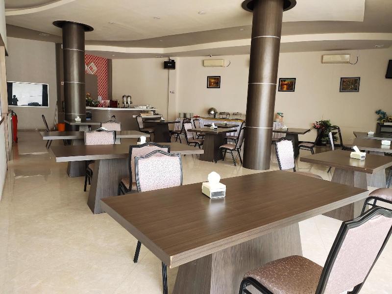 Os Hotel Tanjung Uncang image
