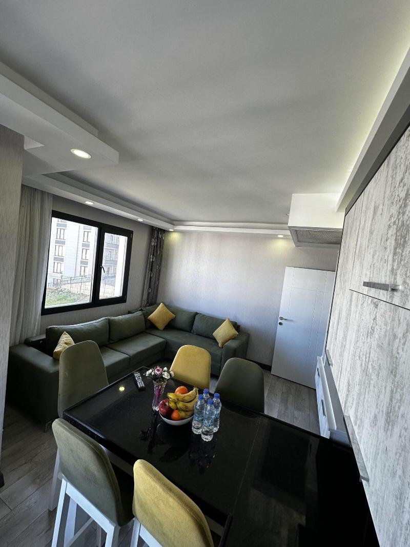 Kaya Home Apart image