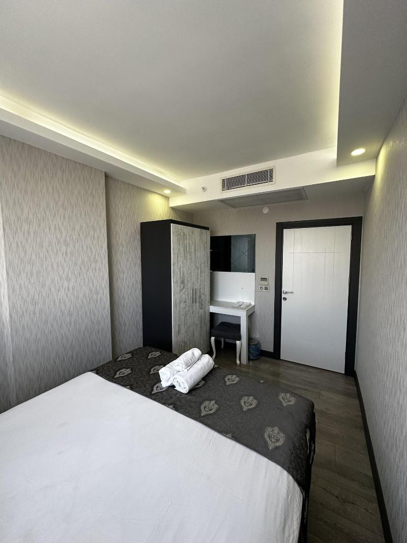 Kaya Home Apart image