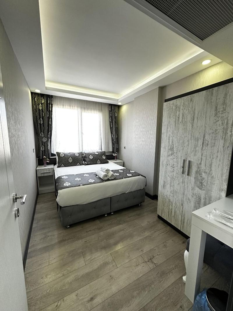 Kaya Home Apart image