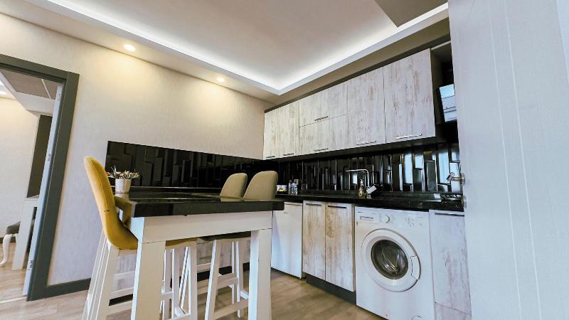 Kaya Home Apart image