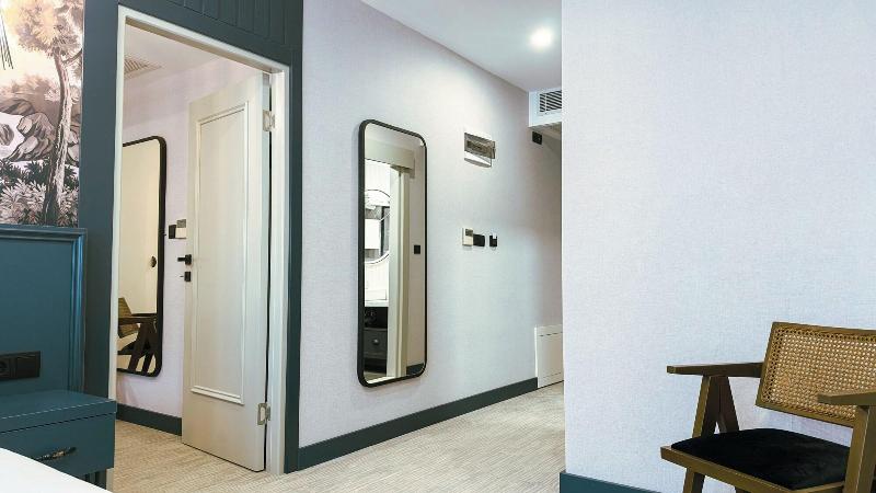 Kaya Home Apart image