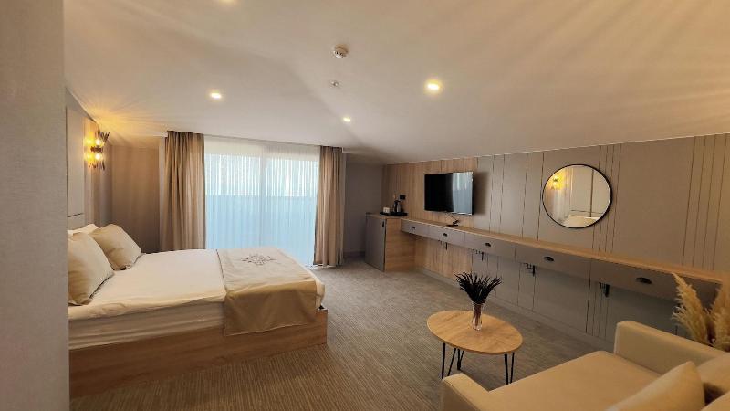 Kaya Home Apart image
