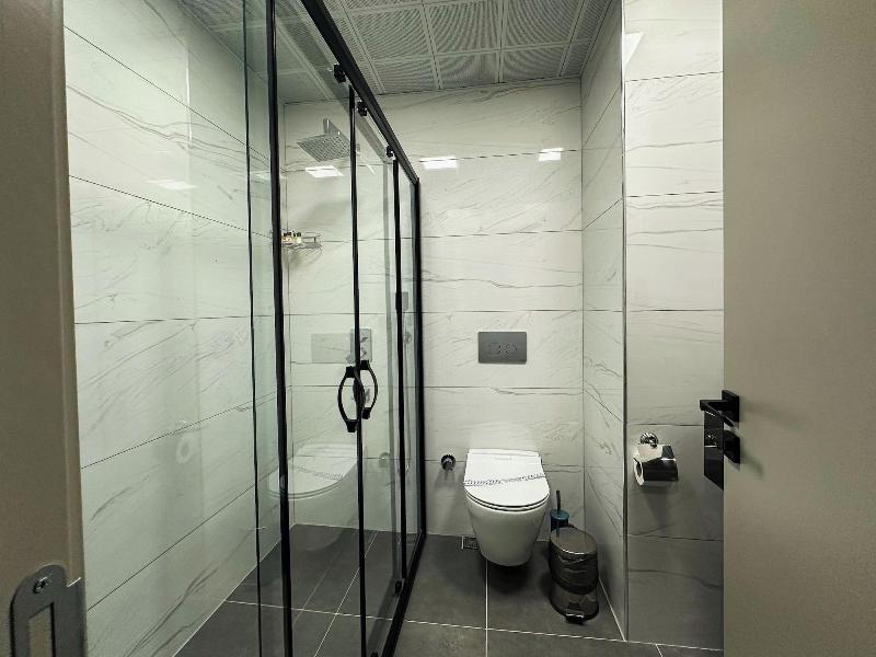 Kaya Home Apart image