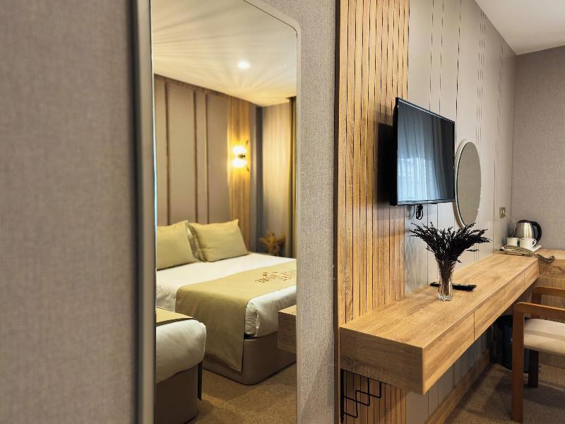 Kaya Home Apart image