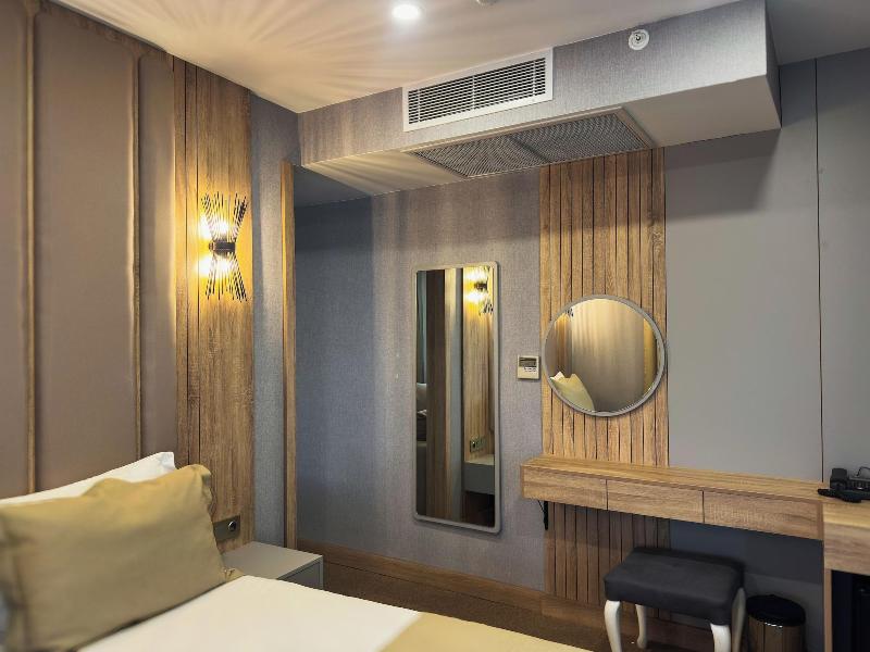 Kaya Home Apart image