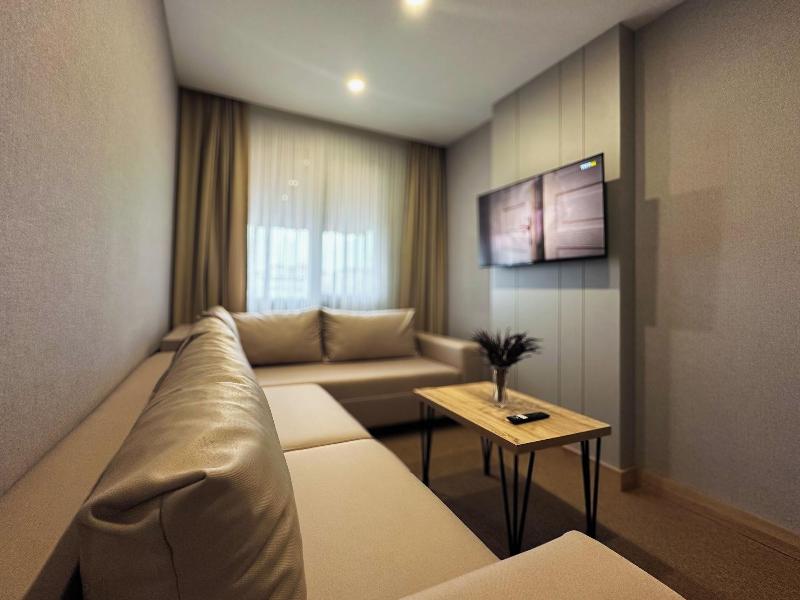 Kaya Home Apart image