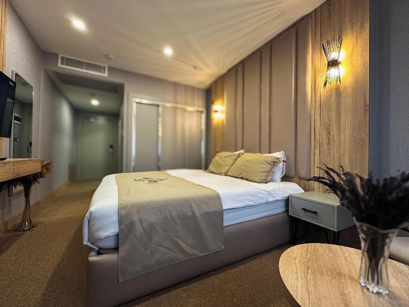 Kaya Home Apart image