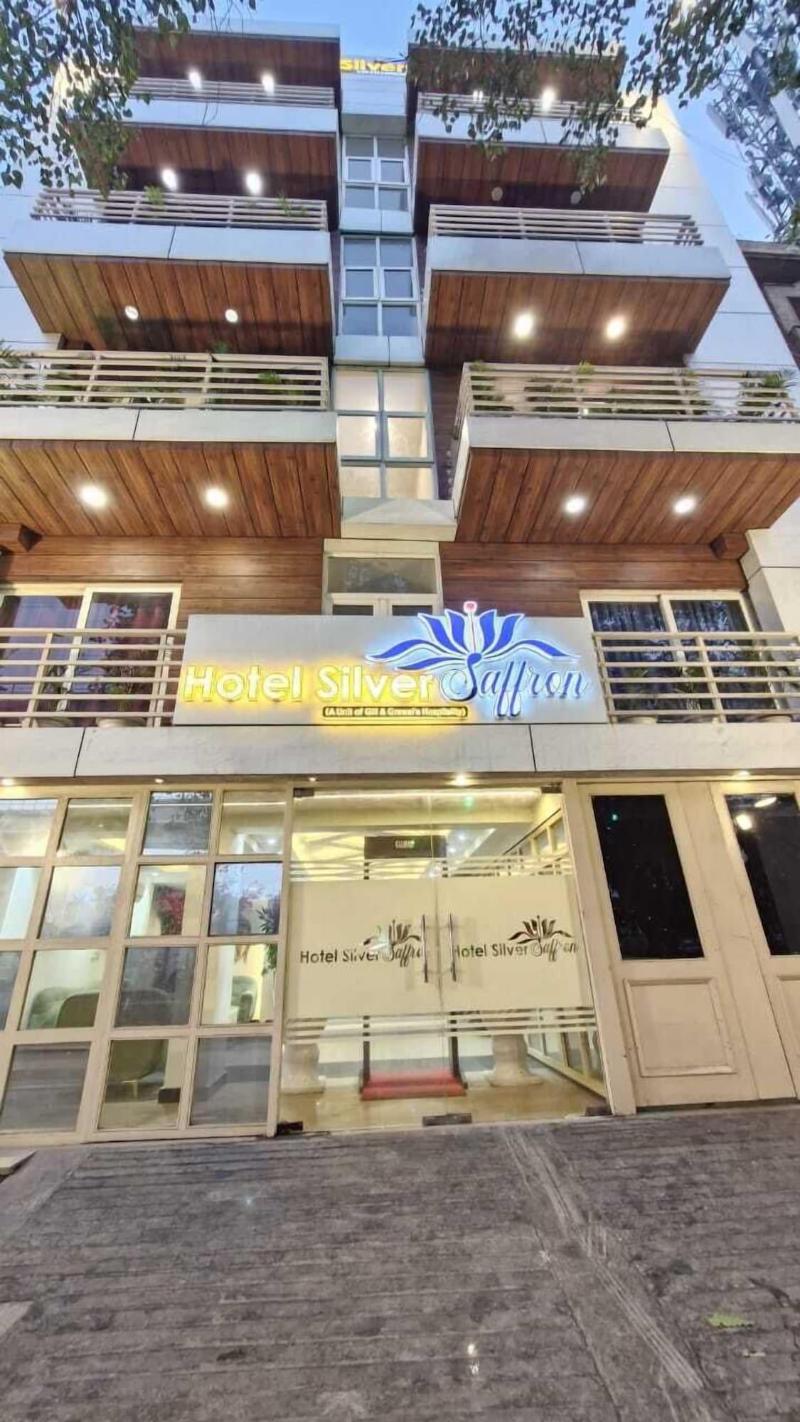Hotel Silver Saffron Peeragarhi image