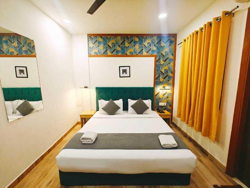 Hotel Silver Saffron Peeragarhi image