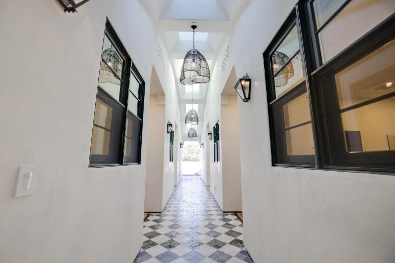 Casa De La Vina image