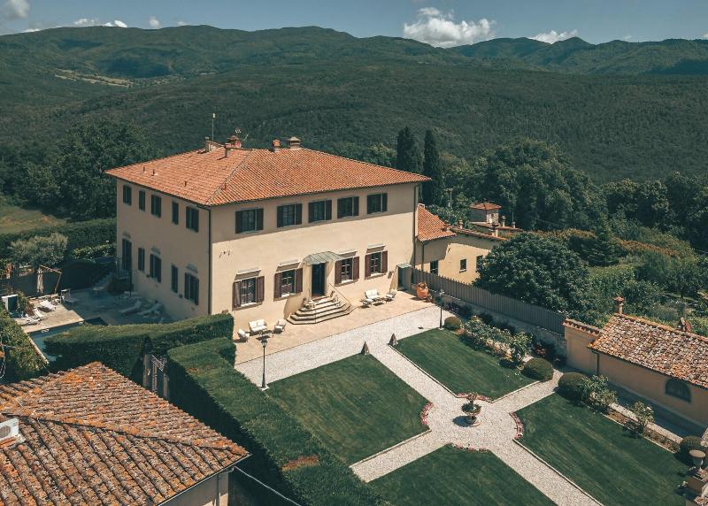 Villa Erbaia Relais De Charme image