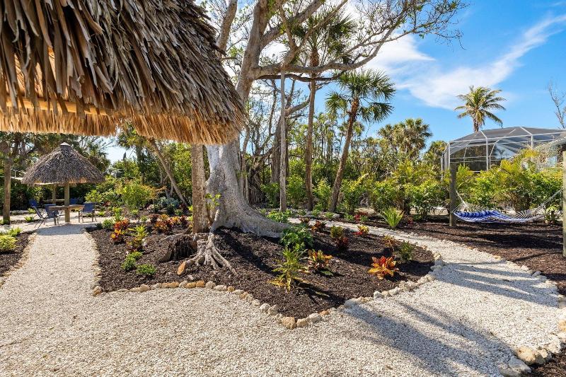 Driftwood Inn image
