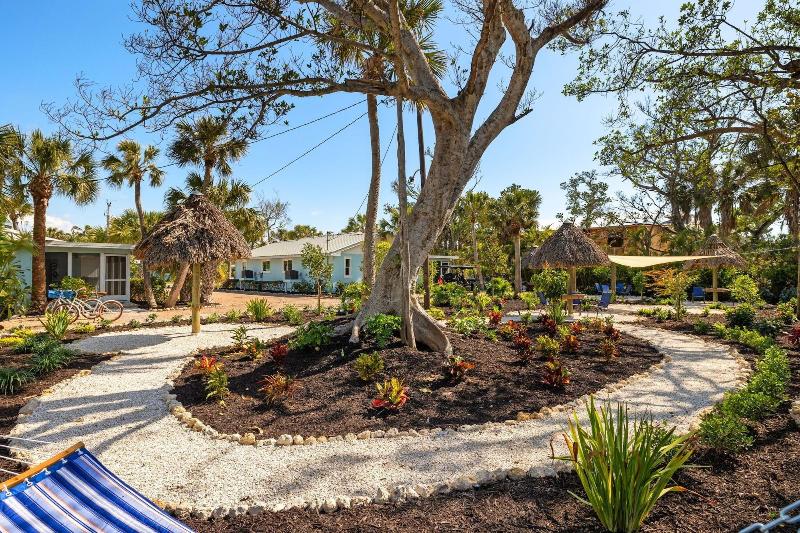 Driftwood Inn image