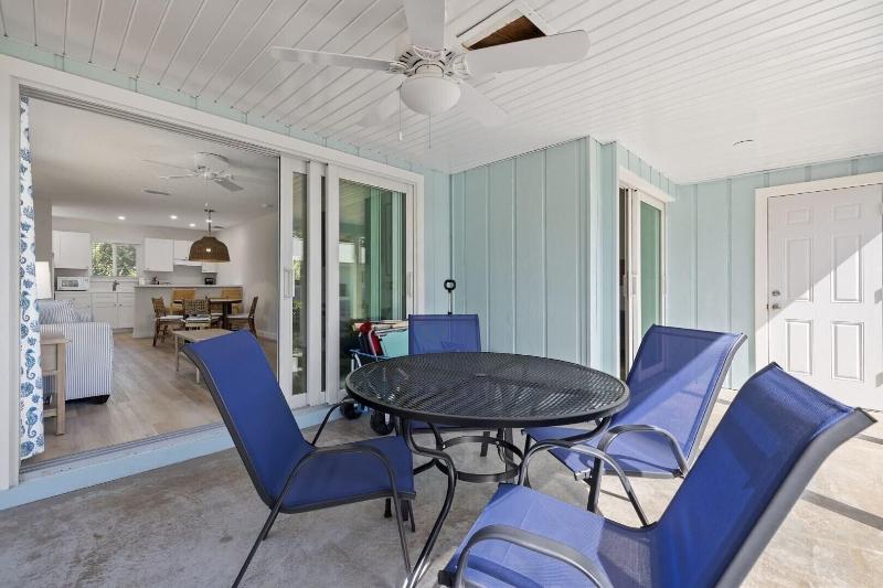 Driftwood Inn image