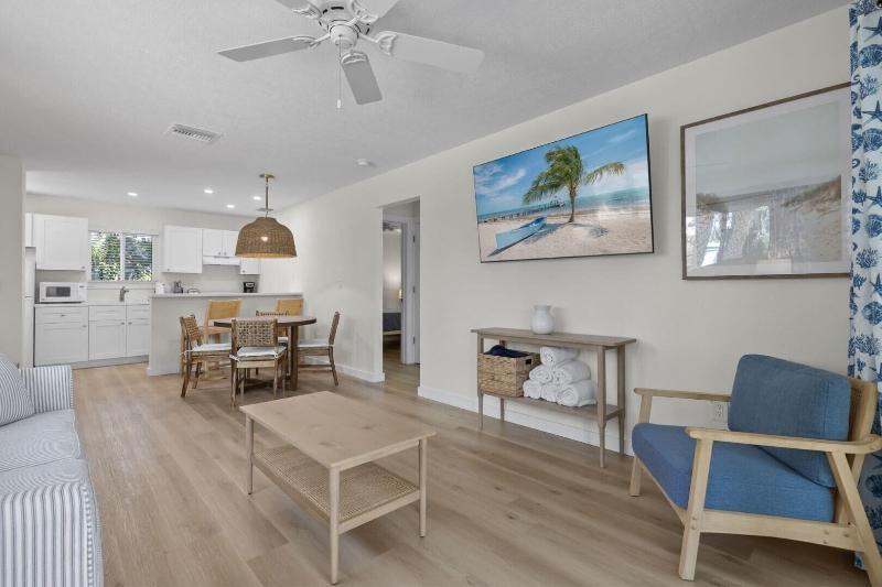 Driftwood Inn image