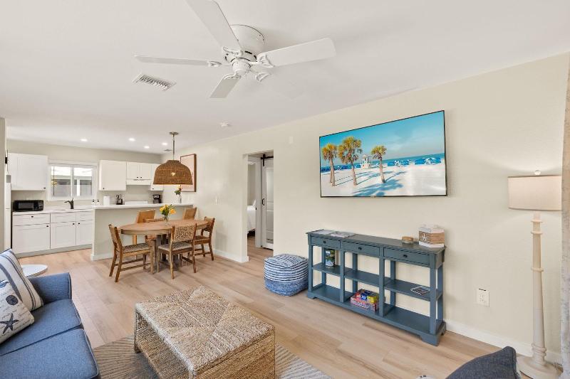Driftwood Inn image