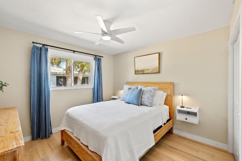 Driftwood Inn image