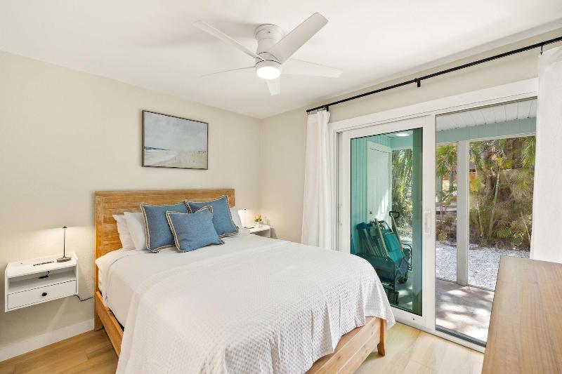 Driftwood Inn image