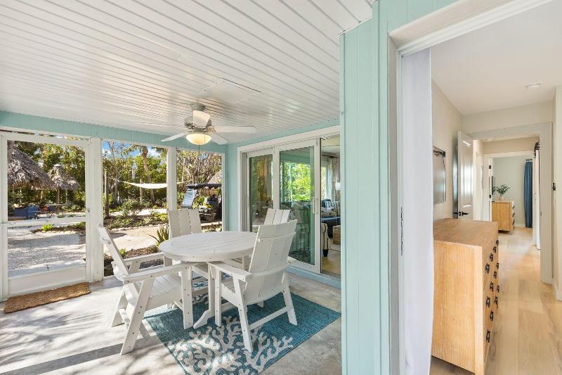 Driftwood Inn image