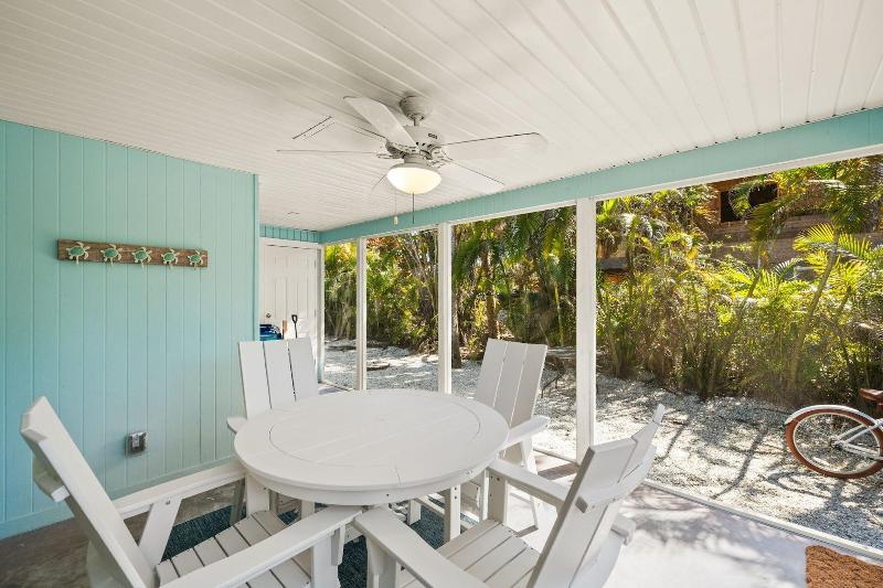 Driftwood Inn image