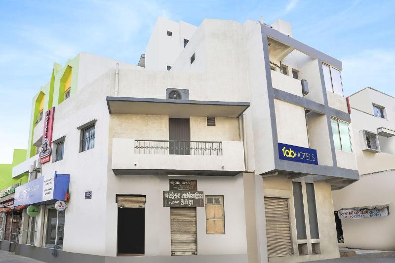 Fabhotel Sk image