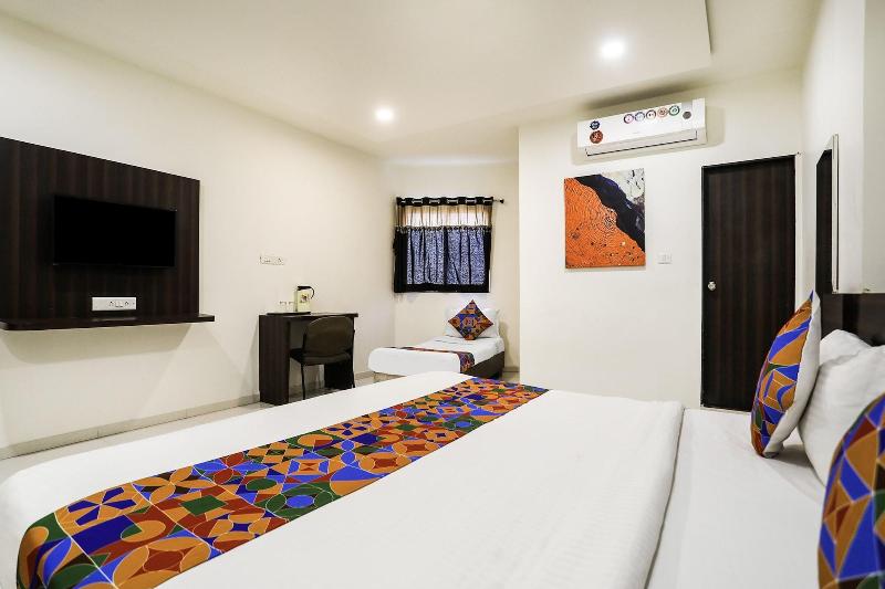 Fabhotel Sk image