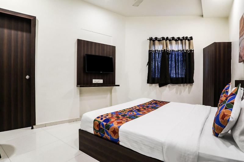 Fabhotel Sk image