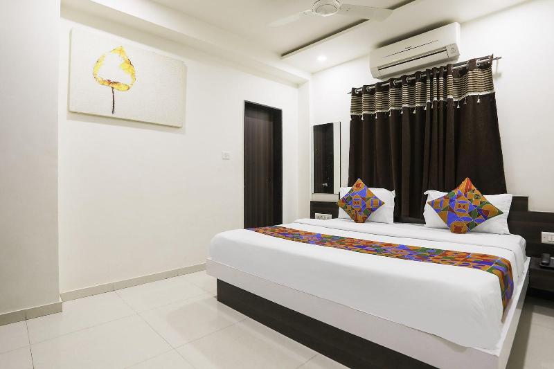 Fabhotel Sk image