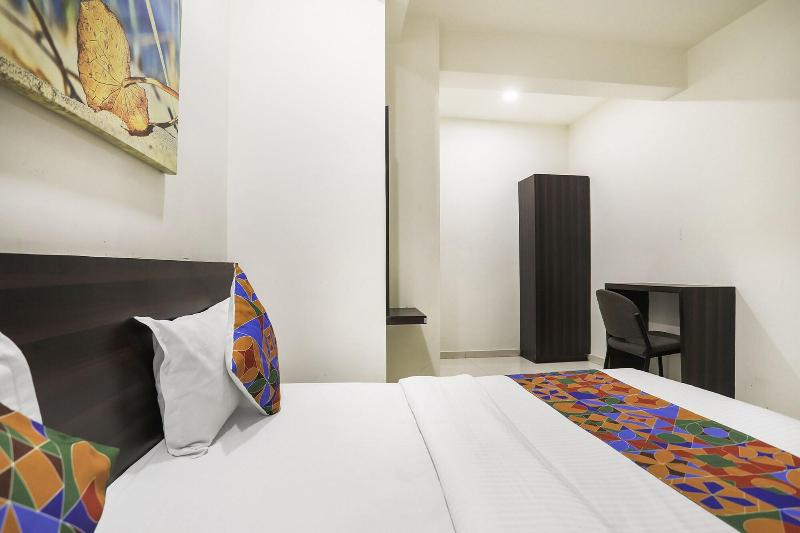 Fabhotel Sk image