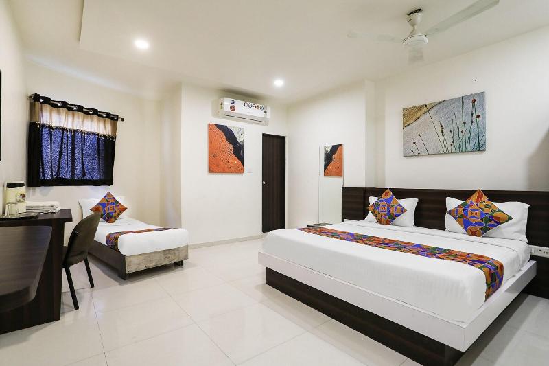 Fabhotel Sk image