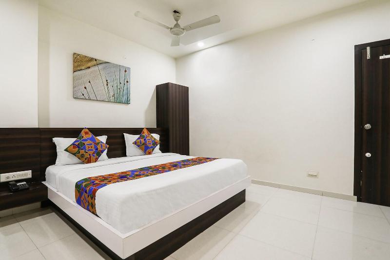 Fabhotel Sk image