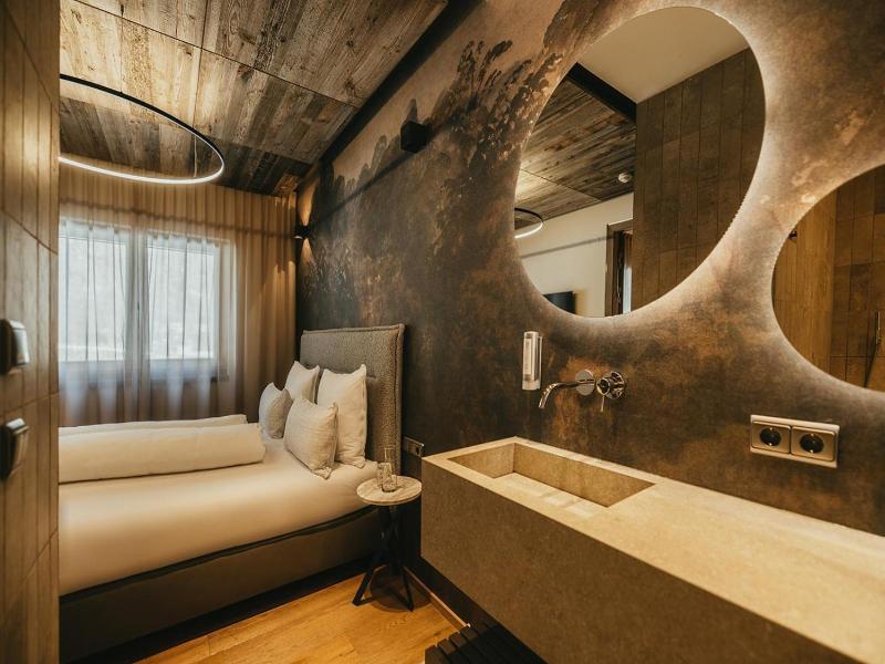 Black Eagle Luxury Appartements image