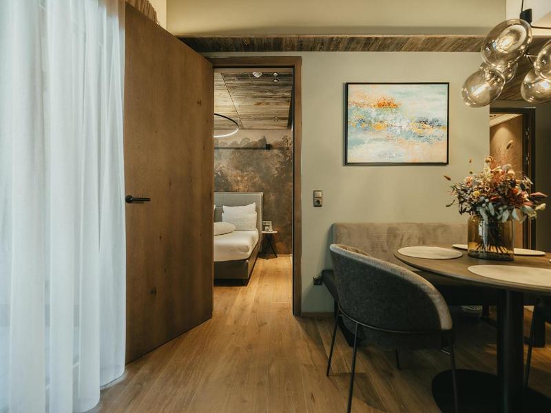 Black Eagle Luxury Appartements image