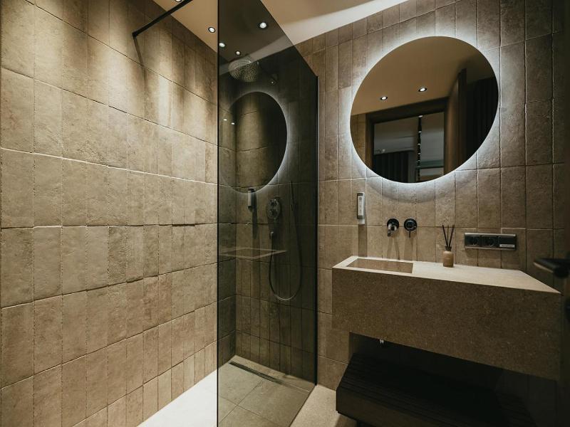 Black Eagle Luxury Appartements image