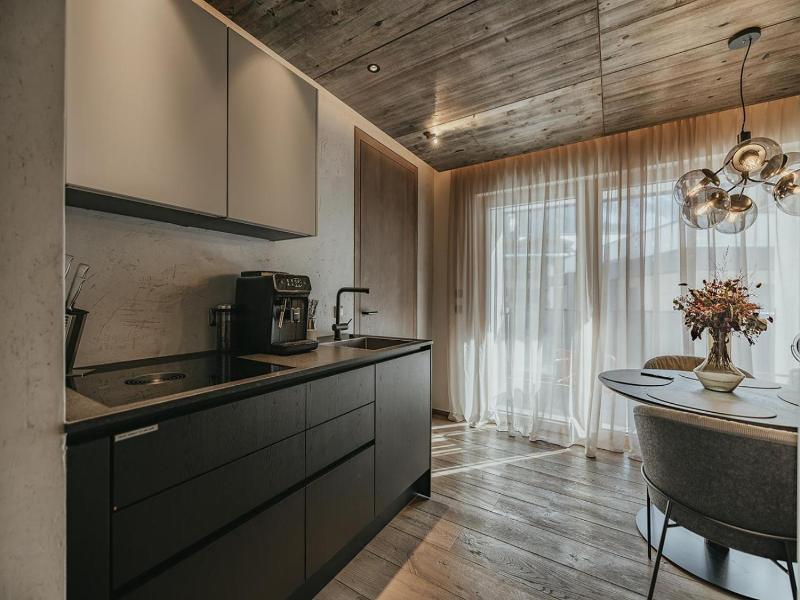 Black Eagle Luxury Appartements image