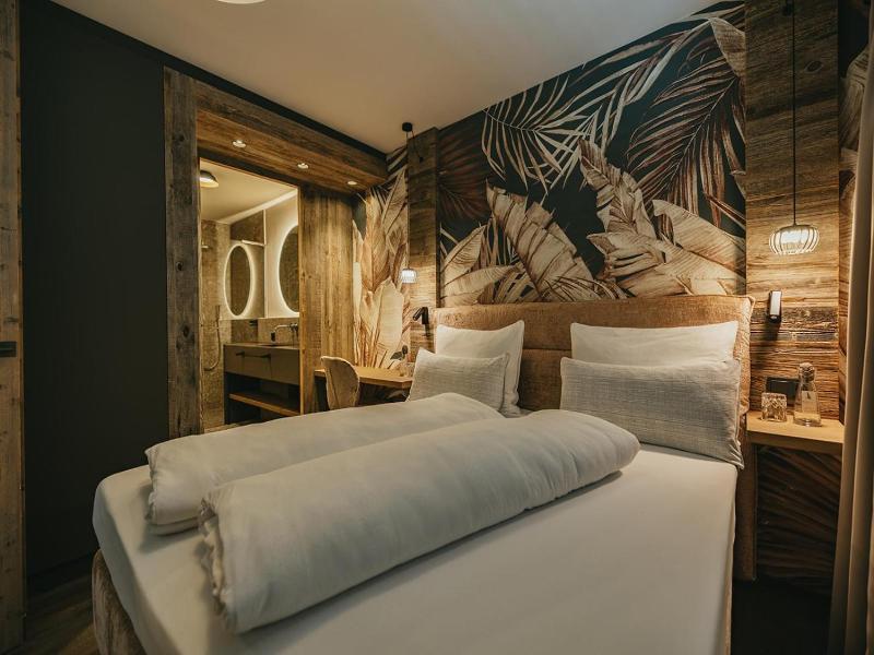 Black Eagle Luxury Appartements image