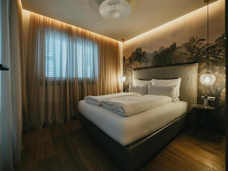 Black Eagle Luxury Appartements image