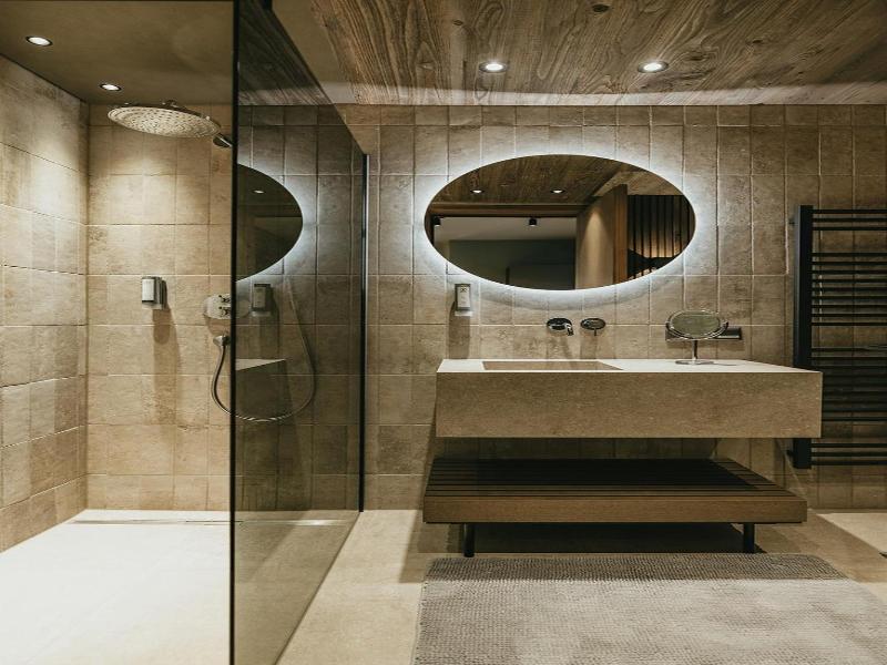 Black Eagle Luxury Appartements image